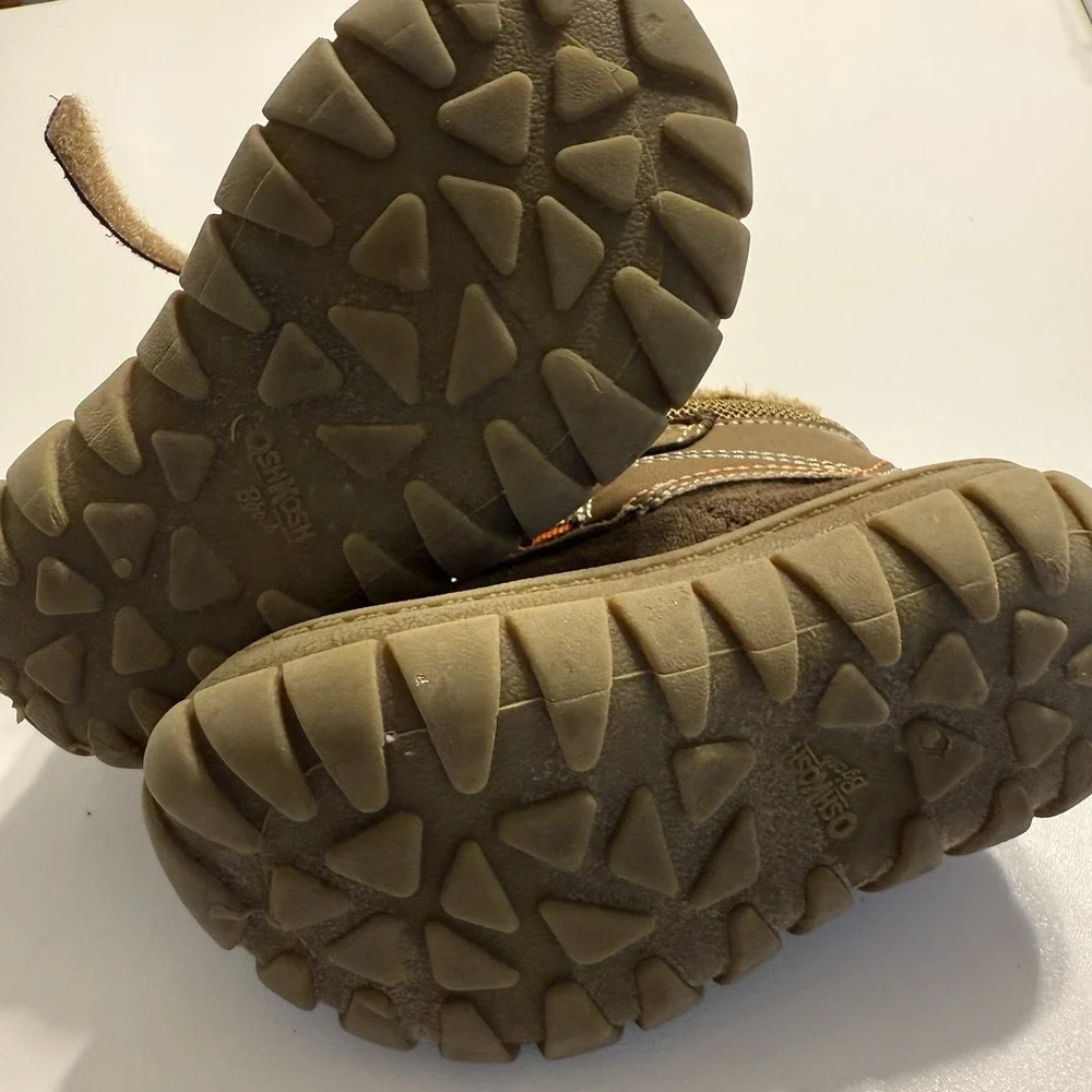 Osh Kosh B'gosh Marley 2 Boys All Season Fall Winter Boots SZ‎ 6 Brown Suede EUC